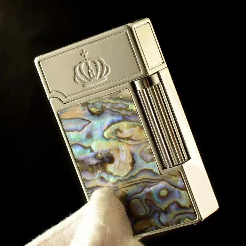 Zorro 612 Side Wheel Windproof Lighter - lifestyle shot