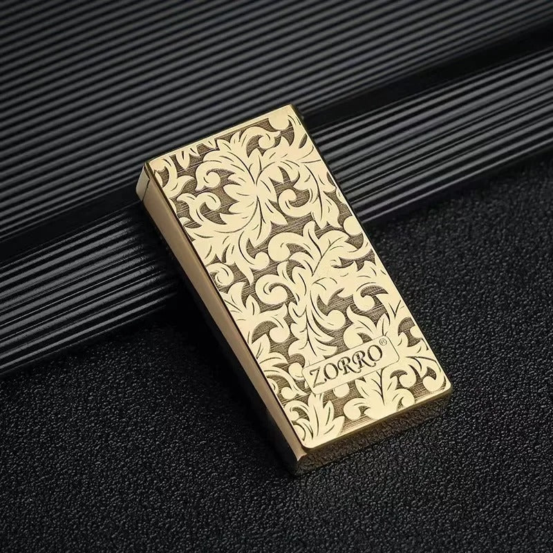 Zorro Automatic Lifting Brass Kerosene Lighter - detail view